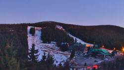 Panorama Jižní svahy, Hotel, Nástup