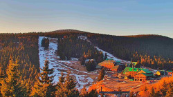 Panorama Jižní svahy, Hotel, Nástup