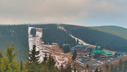 Panorama Jižní svahy, Hotel, Nástup