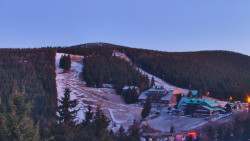 Panorama Jižní svahy, Hotel, Nástup