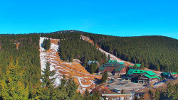 Panorama Jižní svahy, Hotel, Nástup