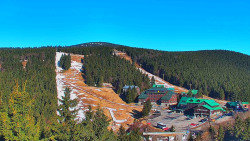 Panorama Jižní svahy, Hotel, Nástup