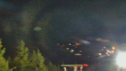 Panorama Jižní svahy, Hotel, Nástup