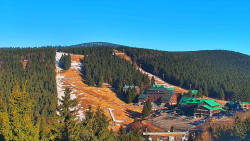 Panorama Jižní svahy, Hotel, Nástup