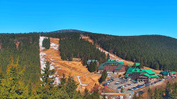 Panorama Jižní svahy, Hotel, Nástup