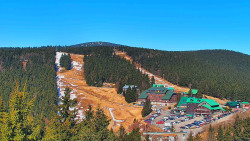 Panorama Jižní svahy, Hotel, Nástup