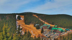 Panorama Jižní svahy, Hotel, Nástup