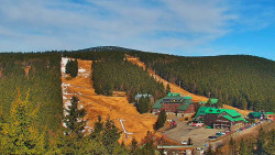 Panorama Jižní svahy, Hotel, Nástup
