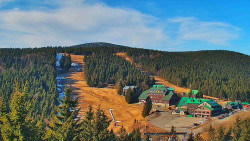 Panorama Jižní svahy, Hotel, Nástup