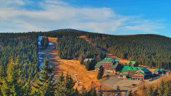 Panorama Jižní svahy, Hotel, Nástup
