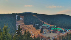 Panorama Jižní svahy, Hotel, Nástup