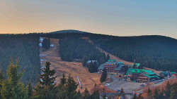 Panorama Jižní svahy, Hotel, Nástup