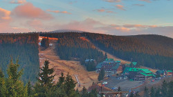 Panorama Jižní svahy, Hotel, Nástup