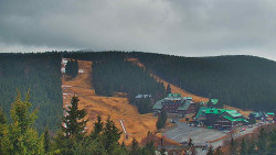 Panorama Jižní svahy, Hotel, Nástup