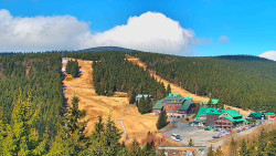 Panorama Jižní svahy, Hotel, Nástup