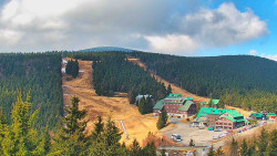 Panorama Jižní svahy, Hotel, Nástup