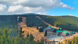 Panorama Jižní svahy, Hotel, Nástup
