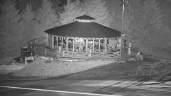 Panorama Jižní svahy, Hotel, Nástup