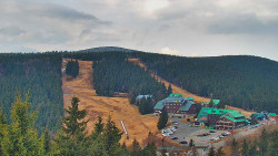 Panorama Jižní svahy, Hotel, Nástup