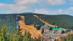 Panorama Jižní svahy, Hotel, Nástup
