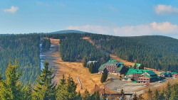 Panorama Jižní svahy, Hotel, Nástup
