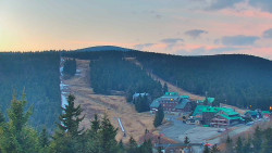 Panorama Jižní svahy, Hotel, Nástup