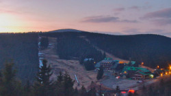 Panorama Jižní svahy, Hotel, Nástup