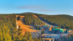 Panorama Jižní svahy, Hotel, Nástup