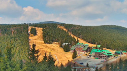 Panorama Jižní svahy, Hotel, Nástup