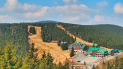 Panorama Jižní svahy, Hotel, Nástup