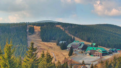 Panorama Jižní svahy, Hotel, Nástup