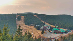 Panorama Jižní svahy, Hotel, Nástup