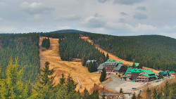 Panorama Jižní svahy, Hotel, Nástup