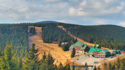 Panorama Jižní svahy, Hotel, Nástup