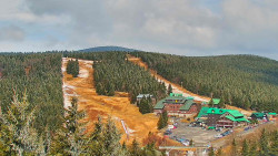 Panorama Jižní svahy, Hotel, Nástup