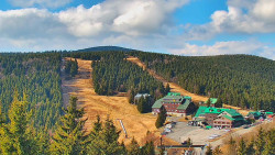Panorama Jižní svahy, Hotel, Nástup