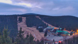 Panorama Jižní svahy, Hotel, Nástup