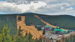 Panorama Jižní svahy, Hotel, Nástup
