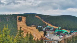 Panorama Jižní svahy, Hotel, Nástup