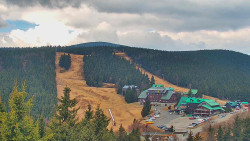 Panorama Jižní svahy, Hotel, Nástup