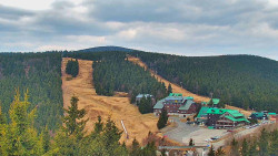 Panorama Jižní svahy, Hotel, Nástup