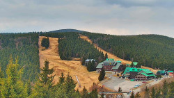 Panorama Jižní svahy, Hotel, Nástup