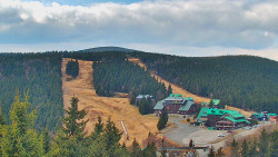 Panorama Jižní svahy, Hotel, Nástup