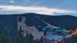 Panorama Jižní svahy, Hotel, Nástup