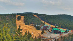 Panorama Jižní svahy, Hotel, Nástup
