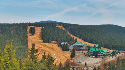 Panorama Jižní svahy, Hotel, Nástup