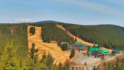 Panorama Jižní svahy, Hotel, Nástup