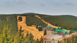 Panorama Jižní svahy, Hotel, Nástup