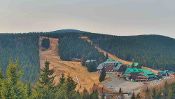 Panorama Jižní svahy, Hotel, Nástup