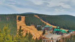 Panorama Jižní svahy, Hotel, Nástup